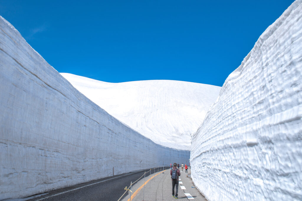 Yuki-no-Otani, toyama, japan